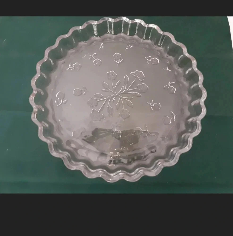 Savannah platter Antique pie/Quiche Dish